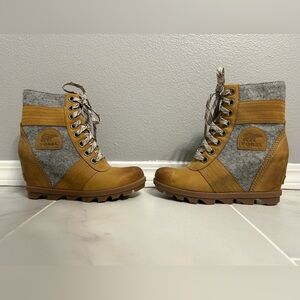 Sorel Lexie Wedge Booties